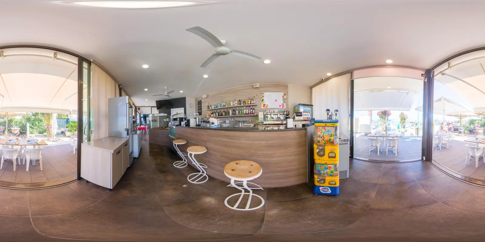 Anteprima della scena: Bar